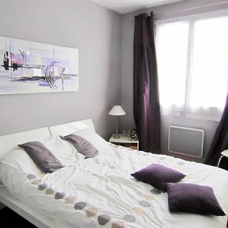 Appartement Centre Ville : Spacieux Et Confortable - A Deux Pas Du Centre Et Du Port *